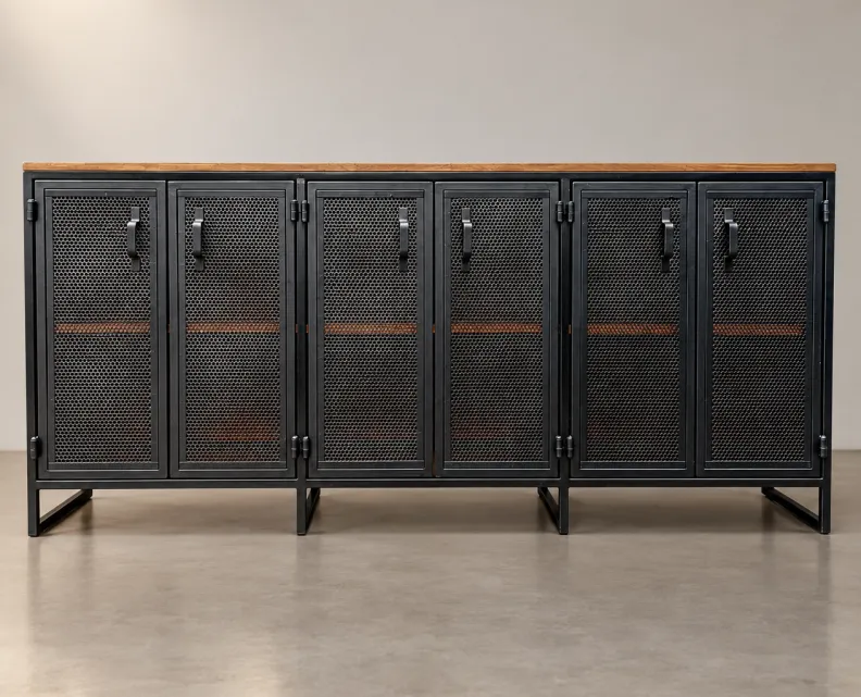 Buffet com 6 Portas de Ferro